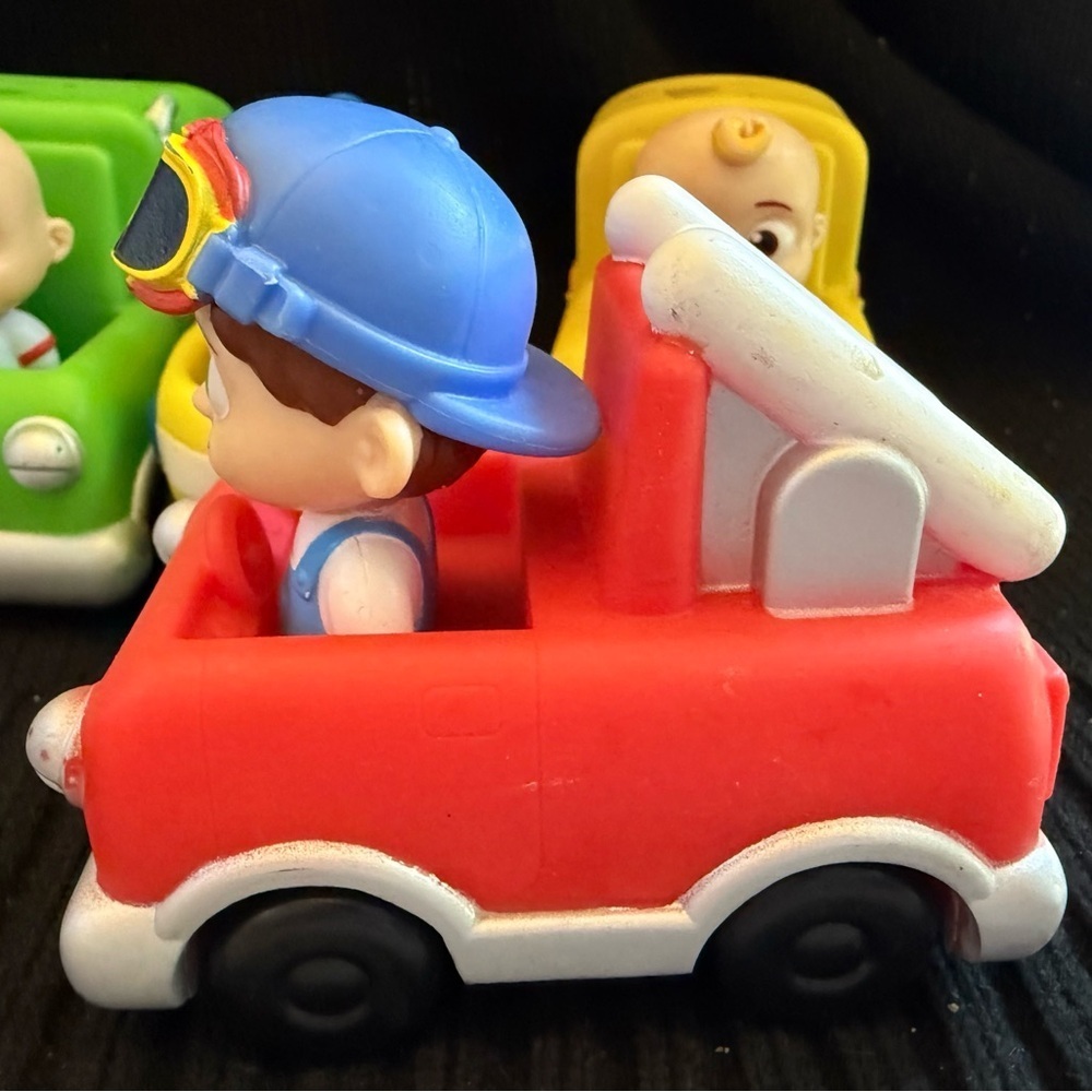 Cocomelon figures set of 5 - Picture 2 of 16